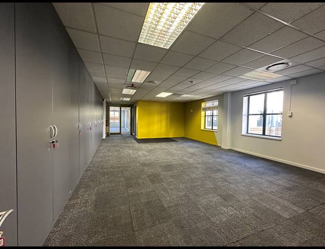 9,251M² OFFICE TO LET IN SANDTON CENTRAL